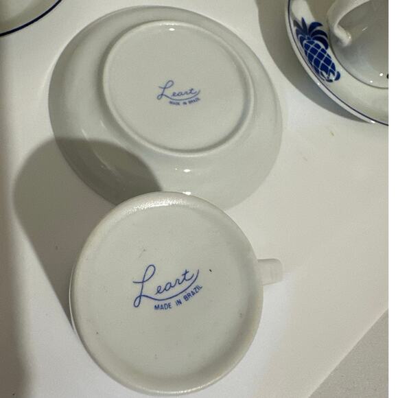 Vintage Leart, Demitasse cup and saucer set of 4 made in Brazil Blue pineapple - Picture 5 of 5